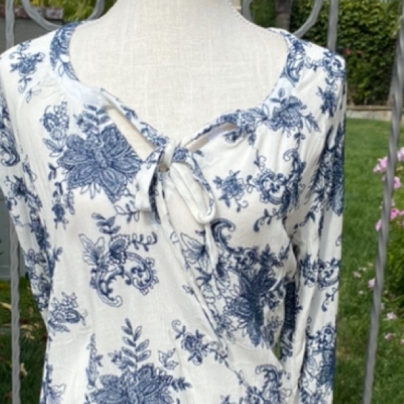 Nanette Lenore Tunic Embroidered Long Sleeve M - Picture 2 of 6